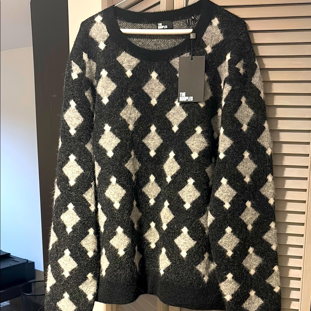 CLEARANCE SALE THE KOOPLES Luxurious Wool Crew Neck Sweater NWT.